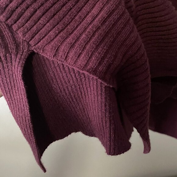 DG2 Diane Gilman Burgundy Cotton Blend V-Neck Sweater - Picture 10 of 13